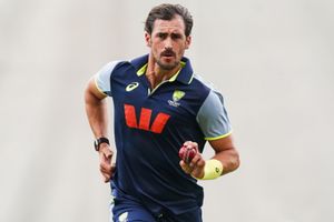 Mitchell Starc set to become 1st left-arm pacer in Ashes history to achieve this major feat SportsTak