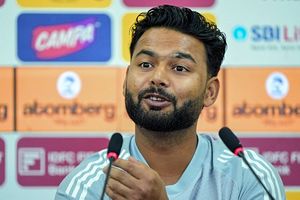 'Never easy to come in and fill...': Ricky Ponting's straightforward take on Rishabh Pant's captaincy after India 'lost a Test match a few days before' SportsTak