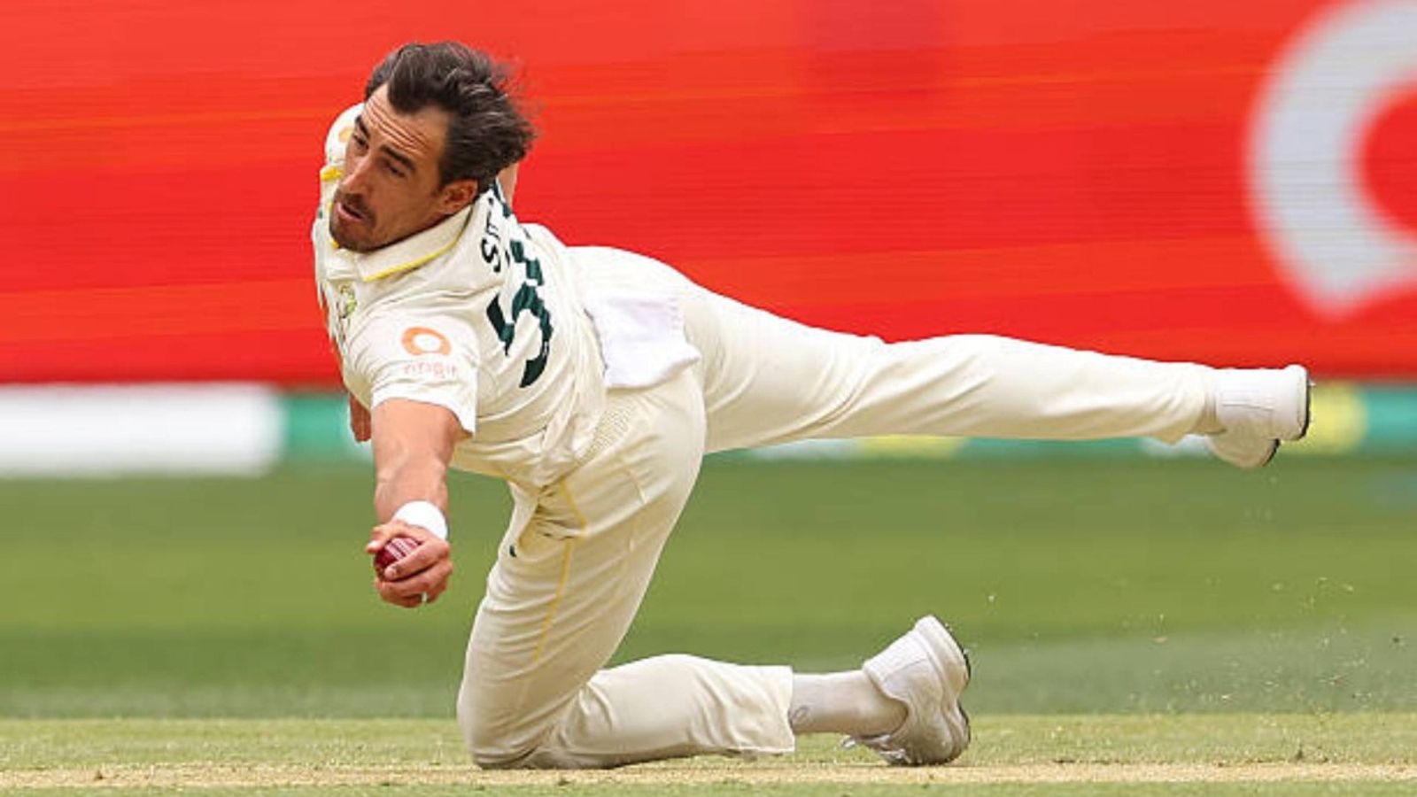 WATCH: Mitchell Starc's Ashes heroics continue, takes blinding one-handed catch to dismiss Zak Crawley for 2nd consecutive duck Mitchell Starc in this frame