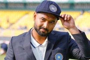 'An ODI field has been set...': India great raises questions over Rishabh Pant's tactics in 2nd South Africa Test SportsTak