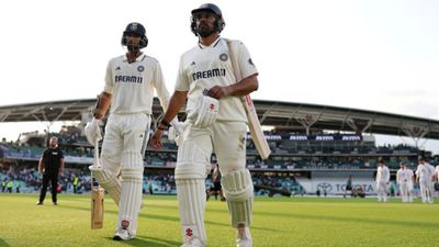 'Silence of not being out there adds its own sting': Karun Nair's cryptic post amidst India's batting collapse in Guwahati Karun Nair, Washington Sundar