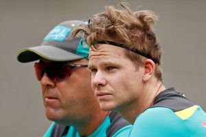 'It's not great for mental health': Ex-Australia head coach slams England's Barmy Army for using sandpaper sledge against Steve Smith, labels them 'pork chops' SportsTak