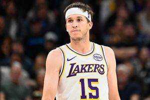 Austin Reaves creates history cruising past Shaq and Wilt in big efficiency record SportsTak