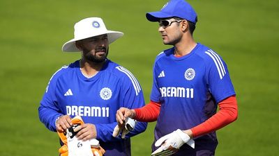 'Shorten IPL and play more Test cricket': South Africa legend offers bold prescription to fix India's Test woes India's Shubman Gill (right) and Rishabh Pant in this frame