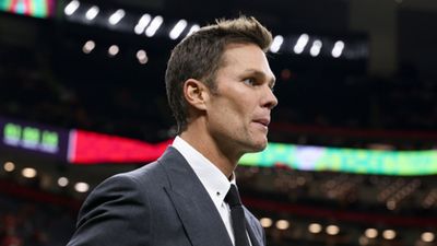 Watch: Tom Brady shocked after learning he has to work on Thanksgiving following $375m contract Tom Brady shocked after knowing he has to work on Thanksgiving