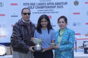 Ojaswini Saraswat triumphs at DGC Ladies Amateur Open 2025 as India’s rising golf talent shines SportsTak