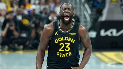 LeBron James' former teammate makes big claim, labels Draymond Green a 'role player' SportsTak