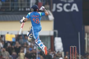 'Aaj bhi bhook wahi, junoon wahi...': Virender Sehwag's 'VIRAT' praise for Kohli after batting maestro's 83rd century in 1st ODI vs South Africa SportsTak