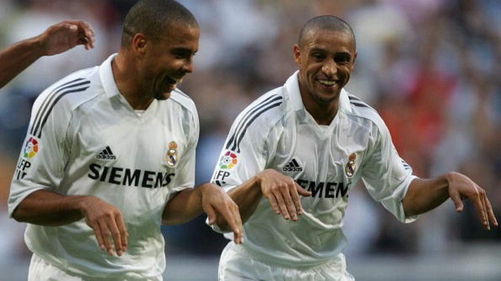 Roberto Carlos names player who could have won 15 Ballon d'Ors if he stayed injury free, his name is... Roberto Carlos names player who could have won 15 Ballon d'Ors if he stayed injury free, his name is...