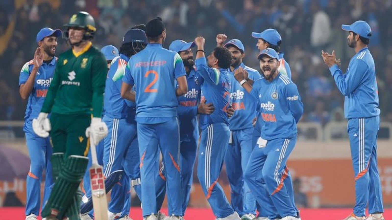 IND vs SA: India survive South Africa scare to notch 17-run win in 1st ODI after Virat Kohli-Kuldeep Yadav's heroics IND vs SA: India survive South Africa scare to notch 17-run win in 1st ODI after Virat Kohli-Kuldeep Yadav's heroics