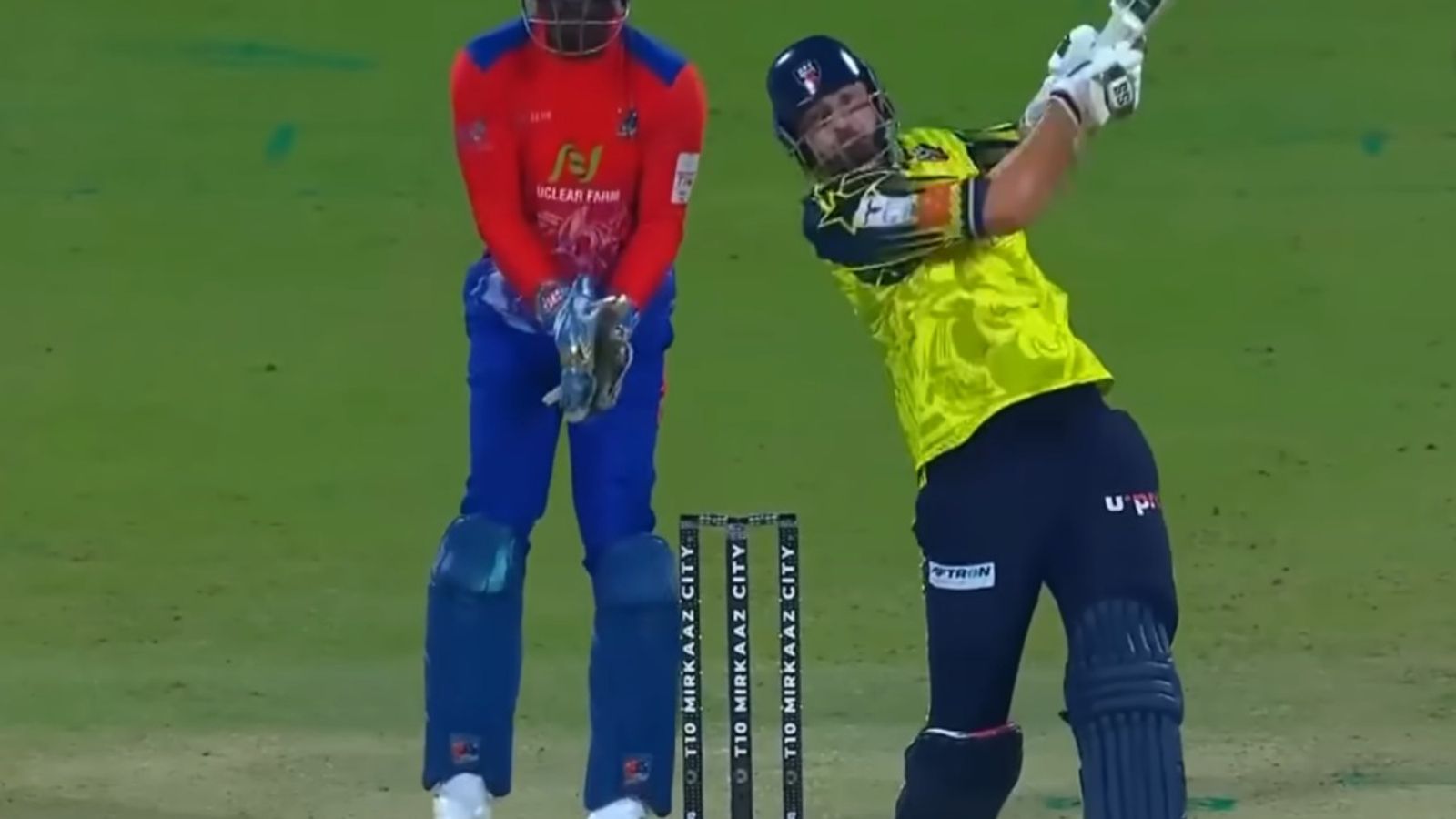 WATCH: RCB's Tim David whacks 5 sixes in final over, scores unbeaten 30-ball 98 in Abu Dhabi T10 League final Tim David hits a six in the Abu Dhabi T10 League 2025 final.
