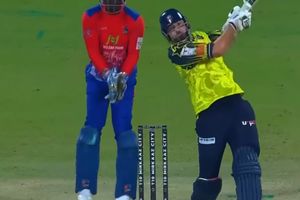 WATCH: RCB's Tim David whacks 5 sixes in final over, scores unbeaten 30-ball 98 in Abu Dhabi T10 League final SportsTak