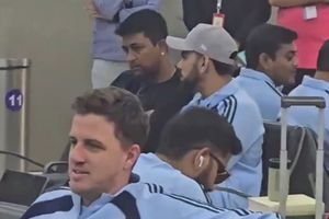 Virat Kohli involved in serious conversation with selector at airport ahead of 2nd ODI vs South Africa; video goes viral SportsTak