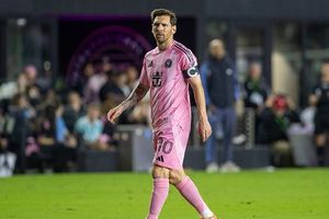 Thomas Muller believes Lionel Messi carries heavier load for Inter Miami as MLS Cup final approaches SportsTak