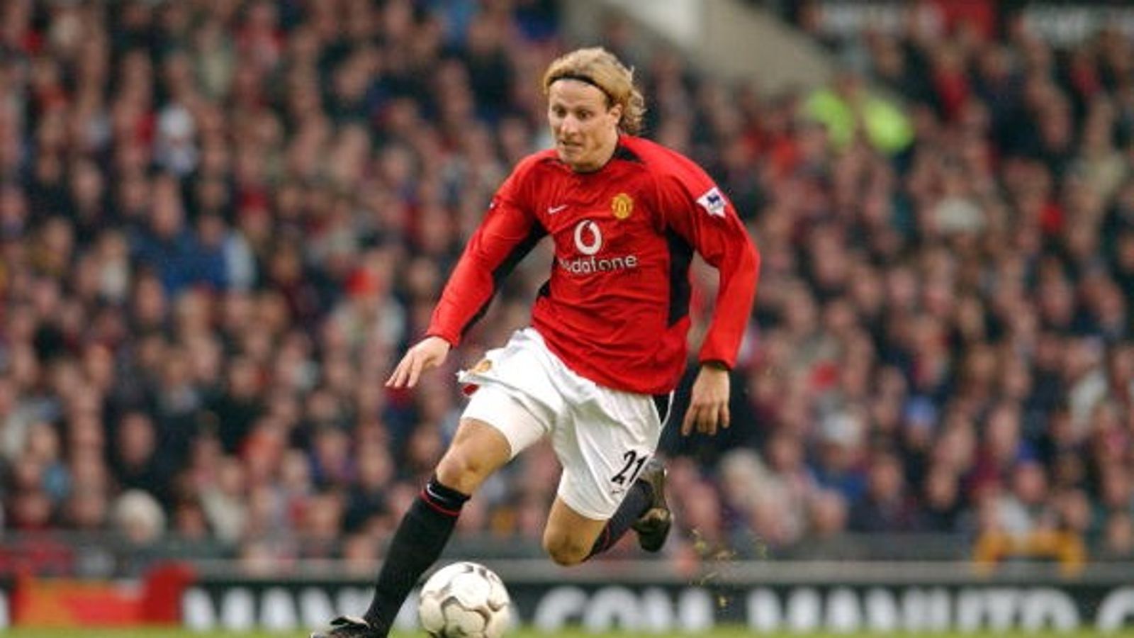 Rio Ferdinad says Van Nistelrooy's untouchable status left Diego Forlan struggle at Manchester United Rio Ferdinad says Van Nistelrooy's untouchable status left Diego Forlan struggle at Manchester United