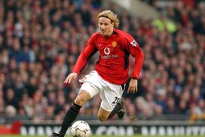 Rio Ferdinad says Van Nistelrooy's untouchable status left Diego Forlan struggle at Manchester United SportsTak