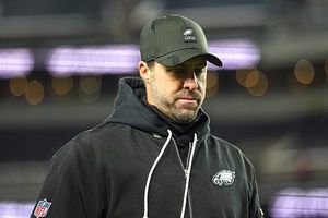 Nick Sirianni shrugs off Jalen Hurts report chatter as Eagles battle through offensive slump SportsTak