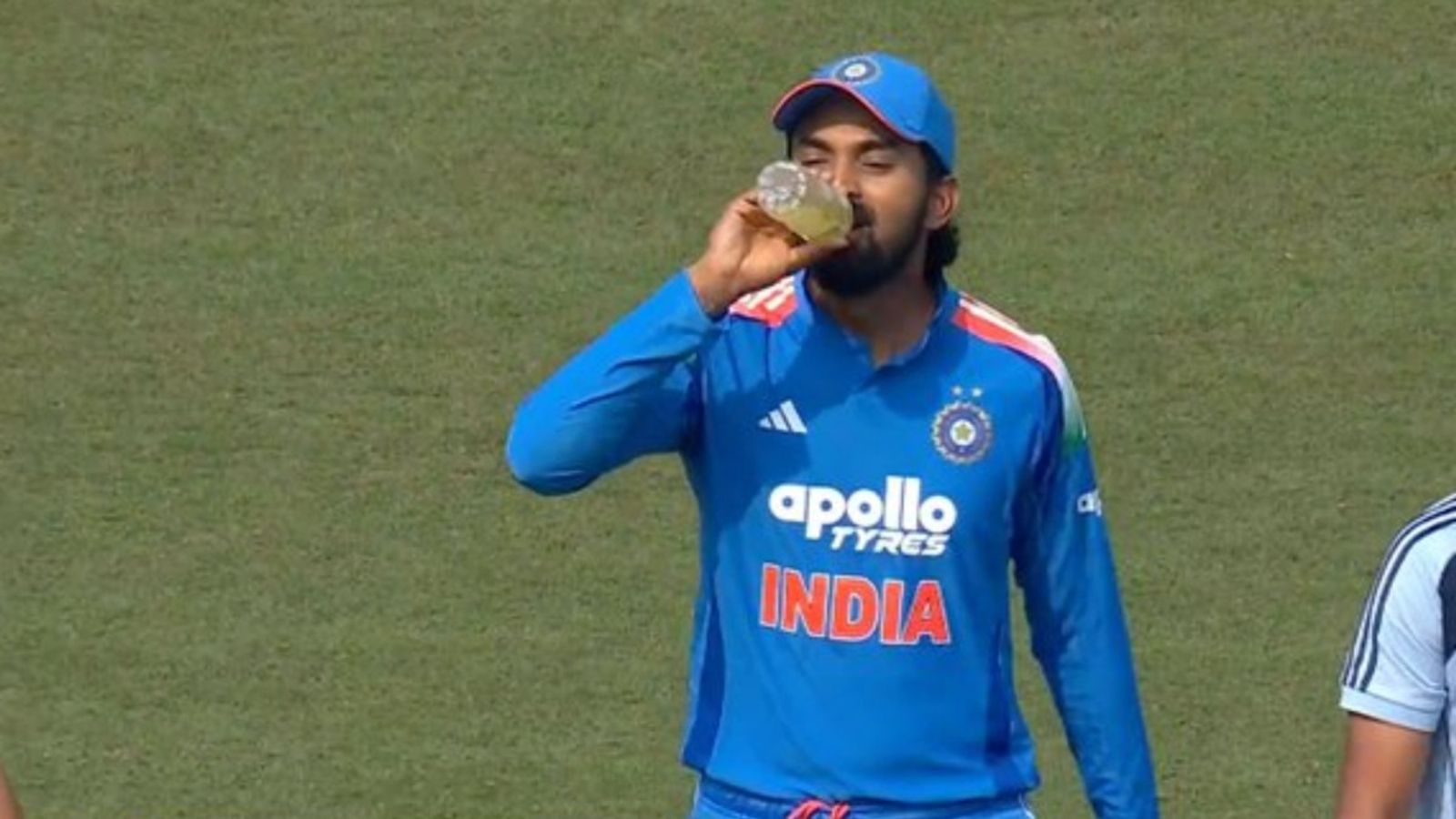 IND vs SA 2nd ODI Playing XIs: KL Rahul loses toss again, South Africa make 3 changes as Temba Bavuma returns after Ranchi defeat India's stand-in captain KL Rahul.