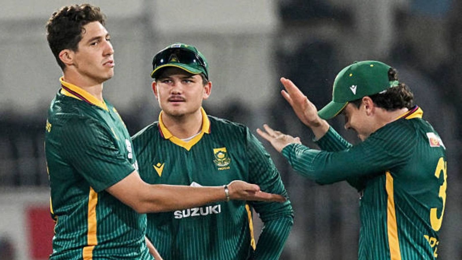 Big blow for South Africa as star pacer sustains hamstring injury during 2nd ODI against India: Report Big blow for South Africa as star pacer sustains hamstring injury during 2nd ODI against India: Report