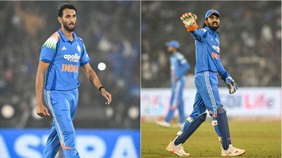 'Prasidh, don't use your brains, just bowl where...': KL Rahul left frustrated as Krishna doesn't follow captain's advice in Raipur ODI; watch video Prasidh Krishna, KL Rahul