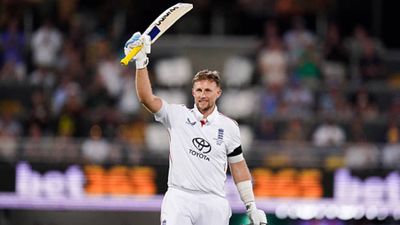'He played the innings of his life...': Ex-England captain hails Joe Root for ending century drought in Australia SportsTak