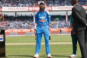 KL Rahul breaks toss curse, chooses to bowl in final ODI against South Africa; India to feature with one change: Check playing XIs SportsTak
