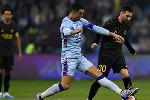 Donald Trump claims he had 'more' of one trait than Lionel Messi and Cristiano Ronaldo in his playing days SportsTak