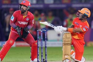 ILT20: Pathum Nissanka’s fiery 67 and James Vince’s calm 50 lead Gulf Giants to a thrilling four-wicket win against Dubai Capitals SportsTak