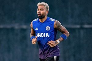 Hardik Pandya trains solo at Barabati stadium ahead of IND vs SA 1st T20I SportsTak
