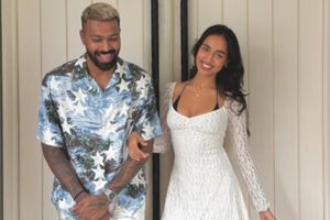'Today something happened that crossed a line': Hardik Pandya blasts paparazzi for recording a video of girlfriend Mahieka Sharma in inappropriate manner SportsTak