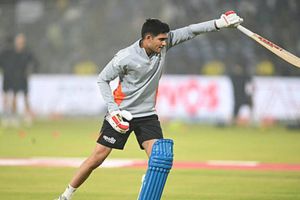 'I had a kind of disc bulge...': Shubman Gill finally opens up on neck injury SportsTak