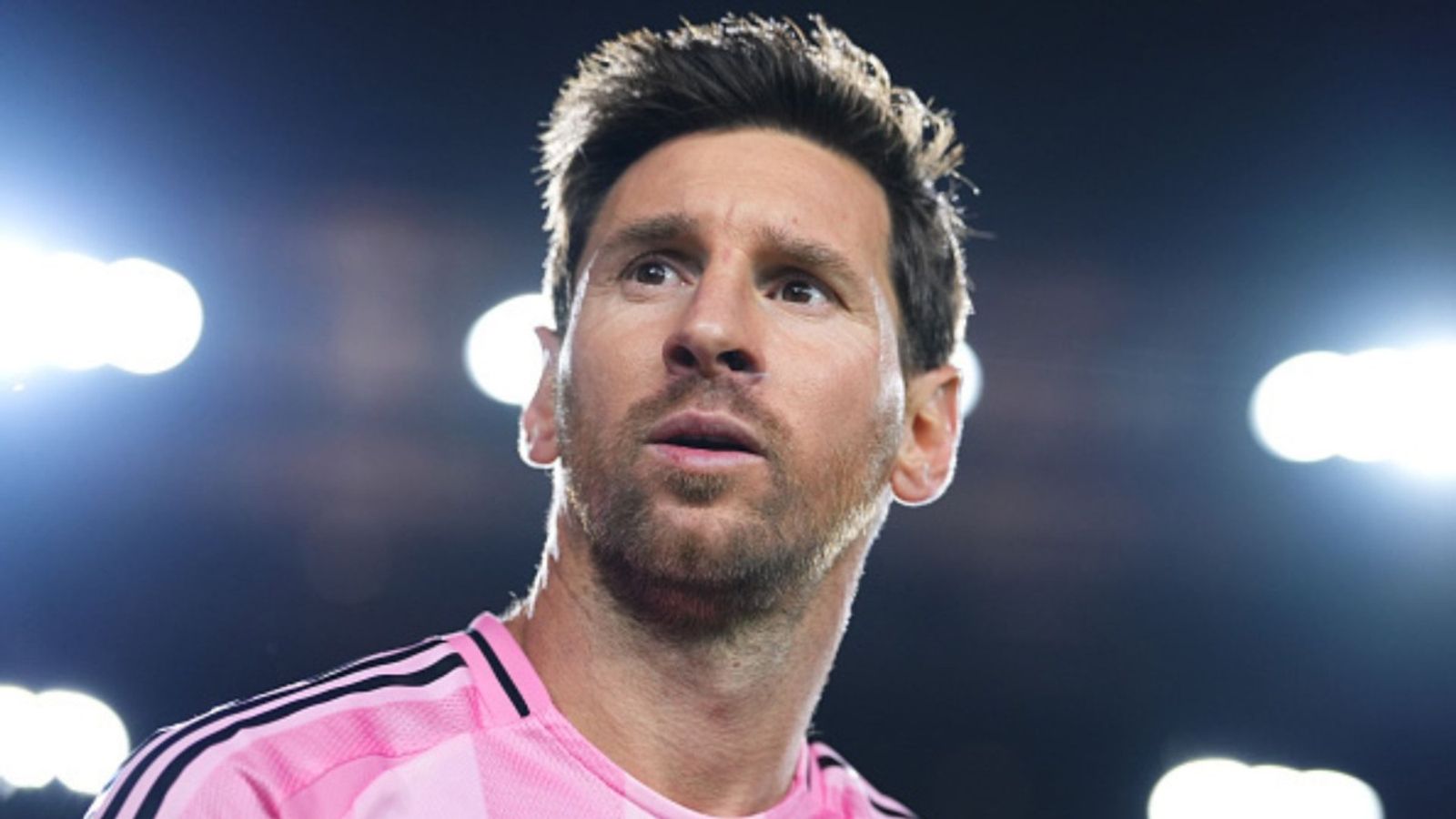 Want a picture with Lionel Messi? Here’s how much fans need to spend at GOAT India Tour Want a picture with Lionel Messi? Here’s how much fans need to spend at GOAT India Tour