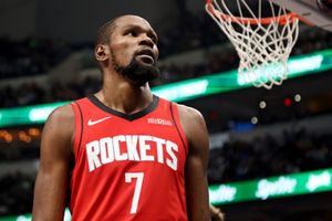 Is Kevin Durant playing against Clippers? Latest on Rockets star SportsTak
