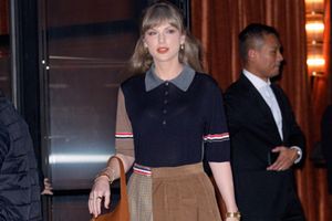 Taylor Swift’s Life of a Showgirl album reaches new heights with latest milestone SportsTak