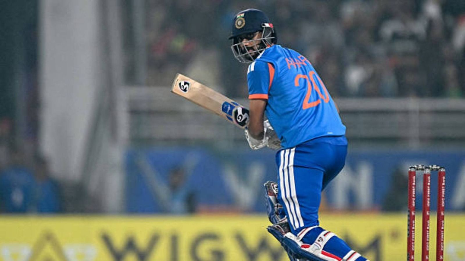 Ryan ten Doeschate explains reason behind sending Axar Patel to bat at No.3 in 2nd T20I vs South Africa India's Axar Patel watches the ball after playing a shot during the second Twenty20 international cricket match between India and South Africa (via Getty)