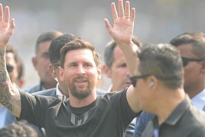Lionel Messi leaves Hyderabad fans thrilled with heartfelt message during GOAT Tour, says 'I'm truly grateful...' SportsTak