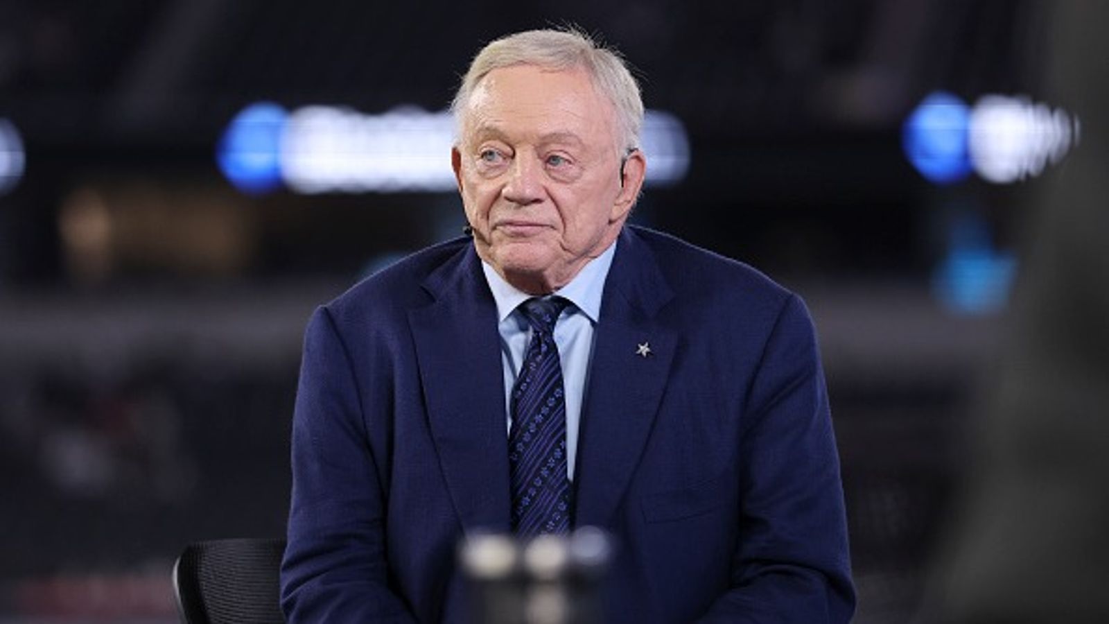 Jerry Jones opens up on Micah Parsons' injury after Packers star suffers ACL Tear vs. Broncos Jerry Jones opens up on Micah Parsons' injury after Packers star suffers ACL Tear vs. Broncos