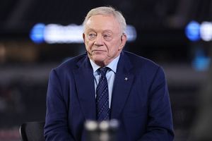 Jerry Jones opens up on Micah Parsons' injury after Packers star suffers ACL Tear vs. Broncos SportsTak