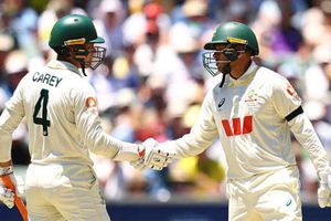 The Ashes, 3rd Test: Alex Carey's hundred, Usman Khawaja's gritty 85 help Australia finish Day 1 on 326/8 SportsTak
