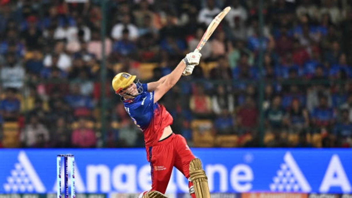 Royal Challengers Bengaluru's Cameron Green plays a shot during the Indian Premier League (IPL) Twenty20 cricket match between Royal Challengers Bengaluru and Punjab Kings (via Getty)