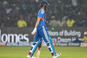 Shubman Gill ruled out of 4th T20I against SA due to toe injury, know his likely replacement SportsTak