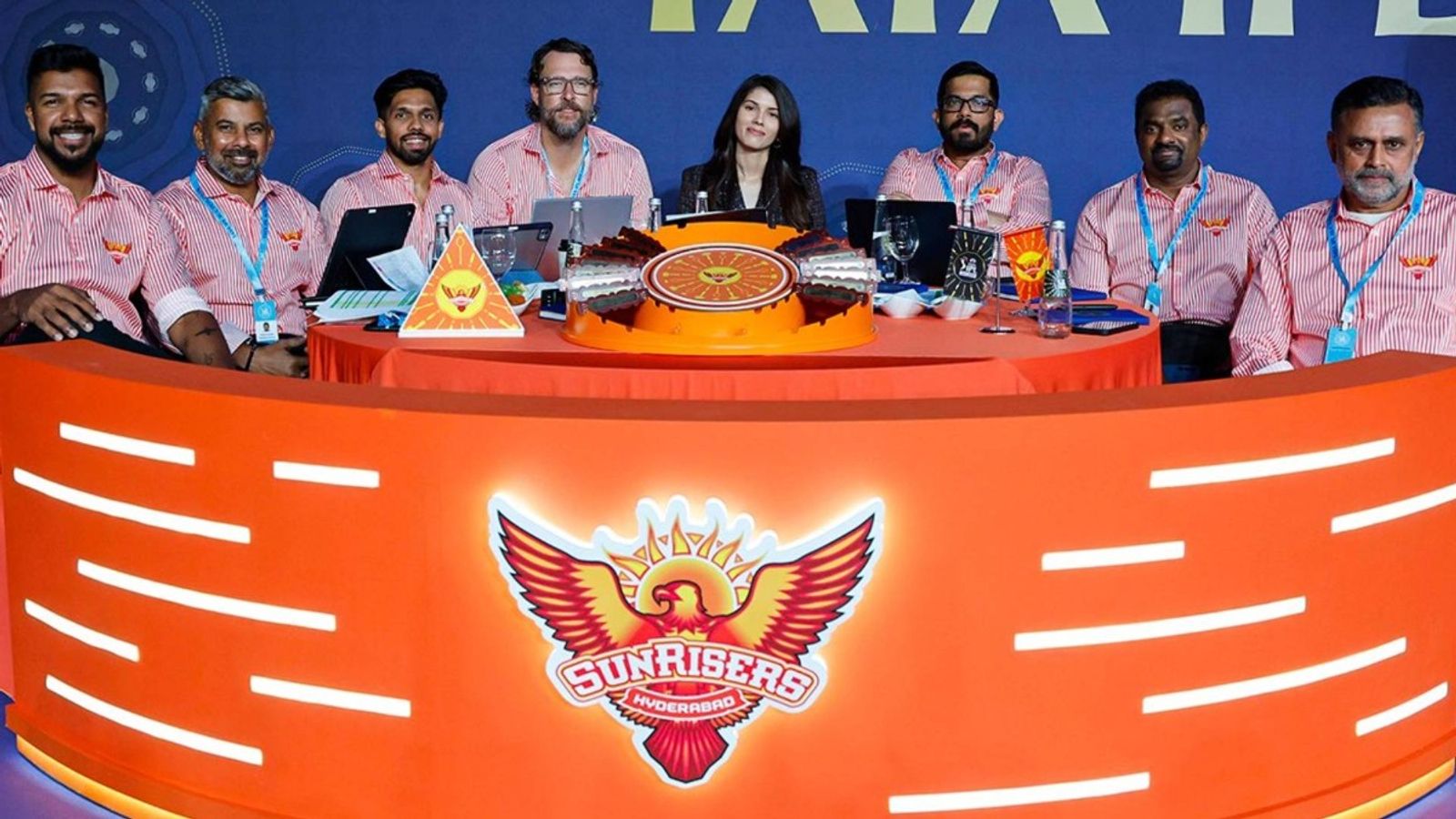 Ex-India captain questions SRH for spending big on Livingstone, slams them for not signing Shami's replacement Ex-India captain questions SRH for spending big on Livingstone, slams them for not signing Shami's replacement