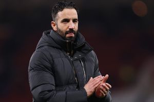 Ruben Amorim issues worrying update on key Manchester United star SportsTak