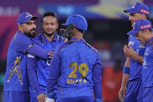 ILT20: Shakib, Pollard star in MI Emirates' win, Vipers skipper Curran blames tight schedule for loss SportsTak