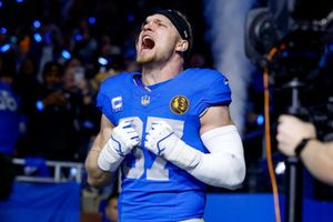 Watch: Detroit Lions star hits Ronaldo’s siuu celebration against Steelers SportsTak
