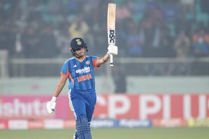 IND vs SL: Shafali Verma’s quickfire 69 helps India wrap up chase in 11.5 overs against Sri Lanka SportsTak