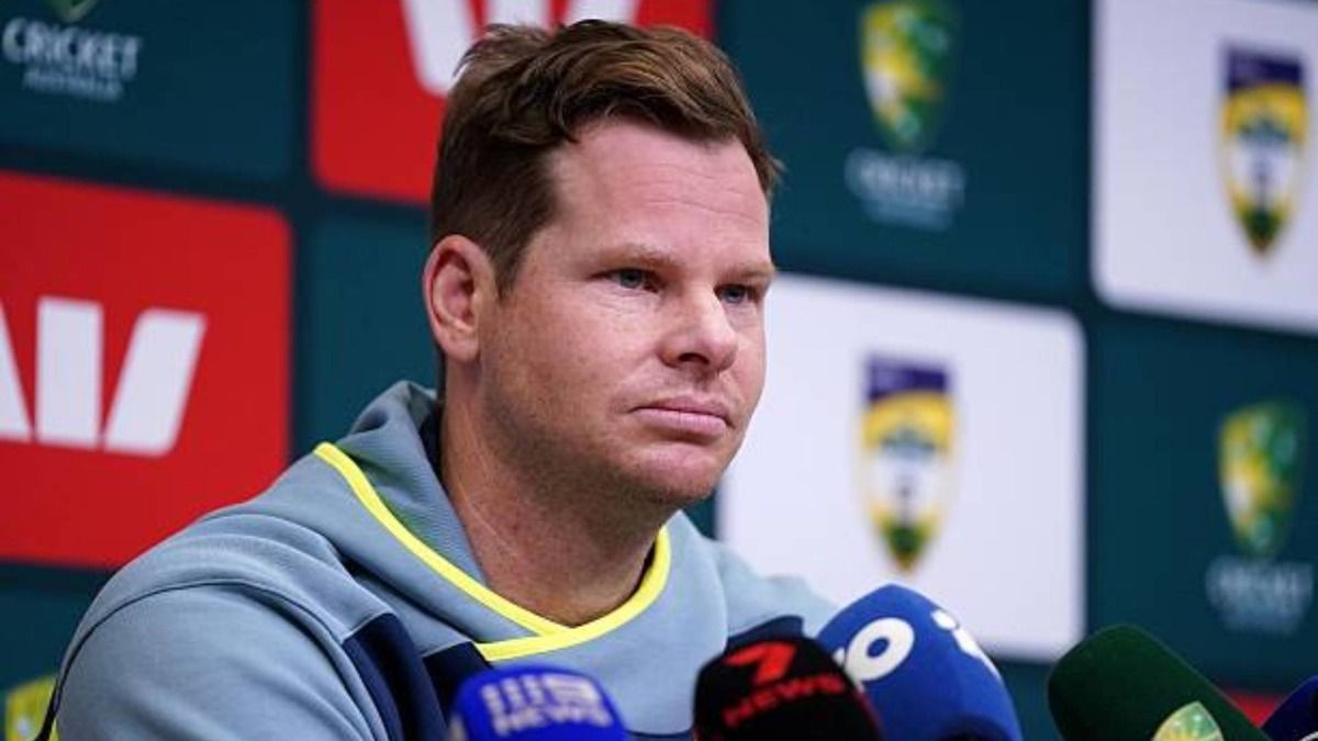 Australia's Steve Smith answers question during a press conference at the Melbourne Cricket Ground (via Getty)