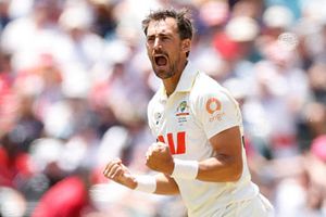 Ricky Ponting hails Mitchell Starc for 'outstanding' performance in The Ashes ahead of 4th Test SportsTak