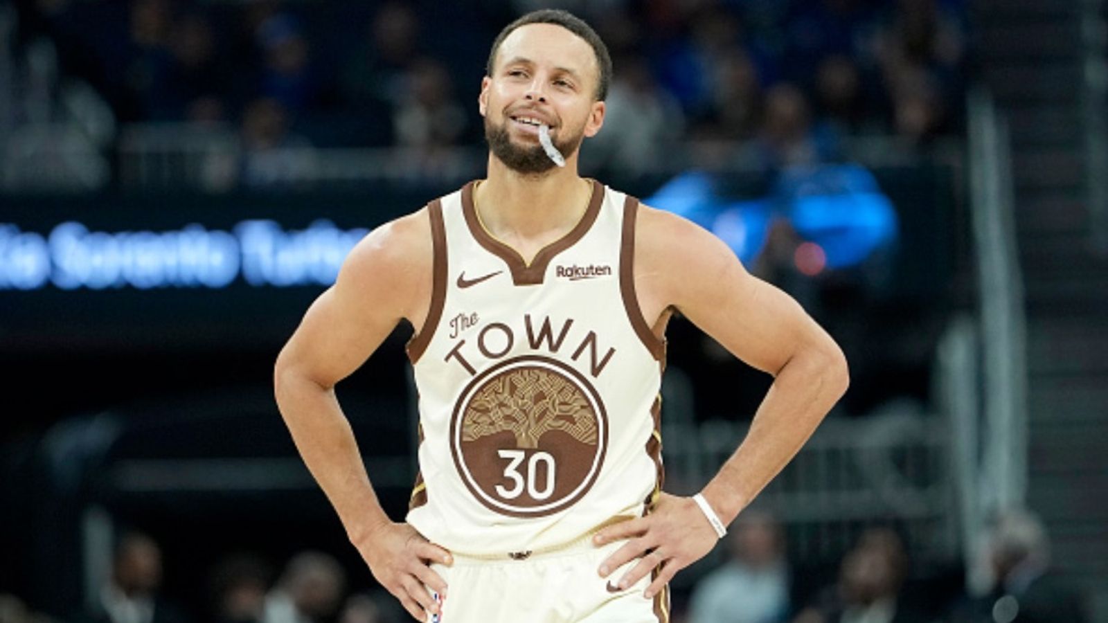 Steph Curry earns high praises from NBA legend for his recent heroics: "He is the GOAT" Steph Curry in the frame