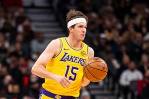 Austin Reaves injury report: Latest on Lakers star’s concerning injury update SportsTak